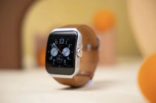 OPPOWatch3Pro智能手表：游戏性能与多功能体验解析